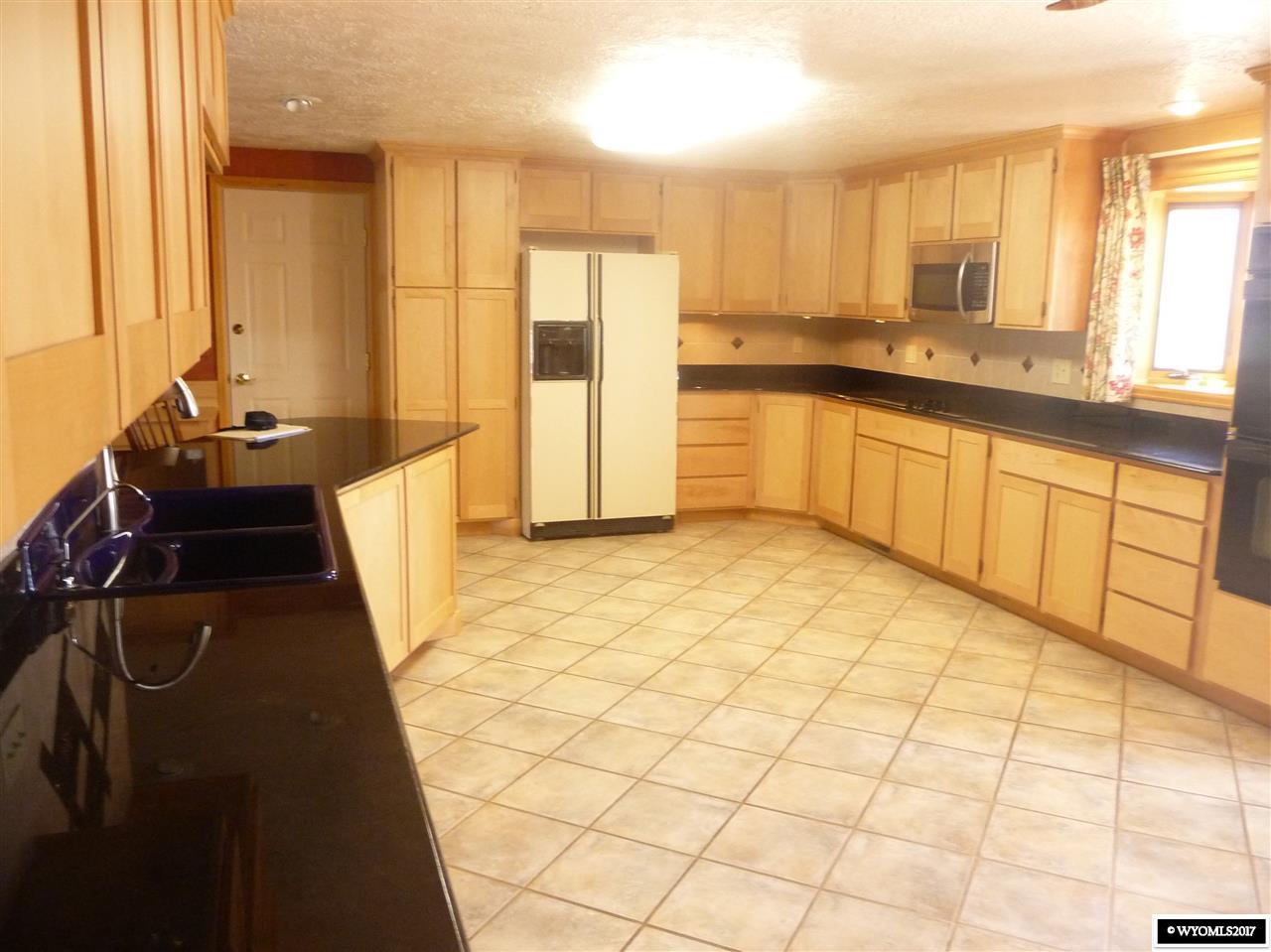 1435 W Teton