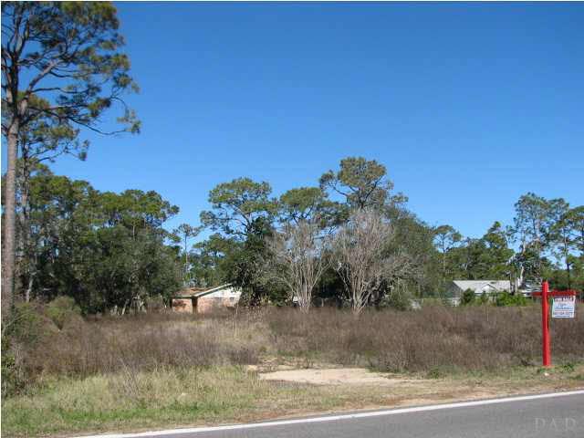2922 BAY ST, Gulf Breeze, AK 32563