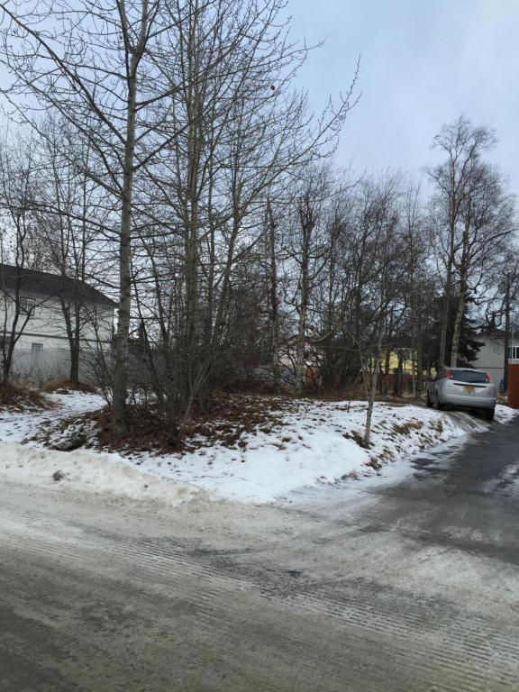 820 E 11th Avenue, Anchorage, AK 99501
