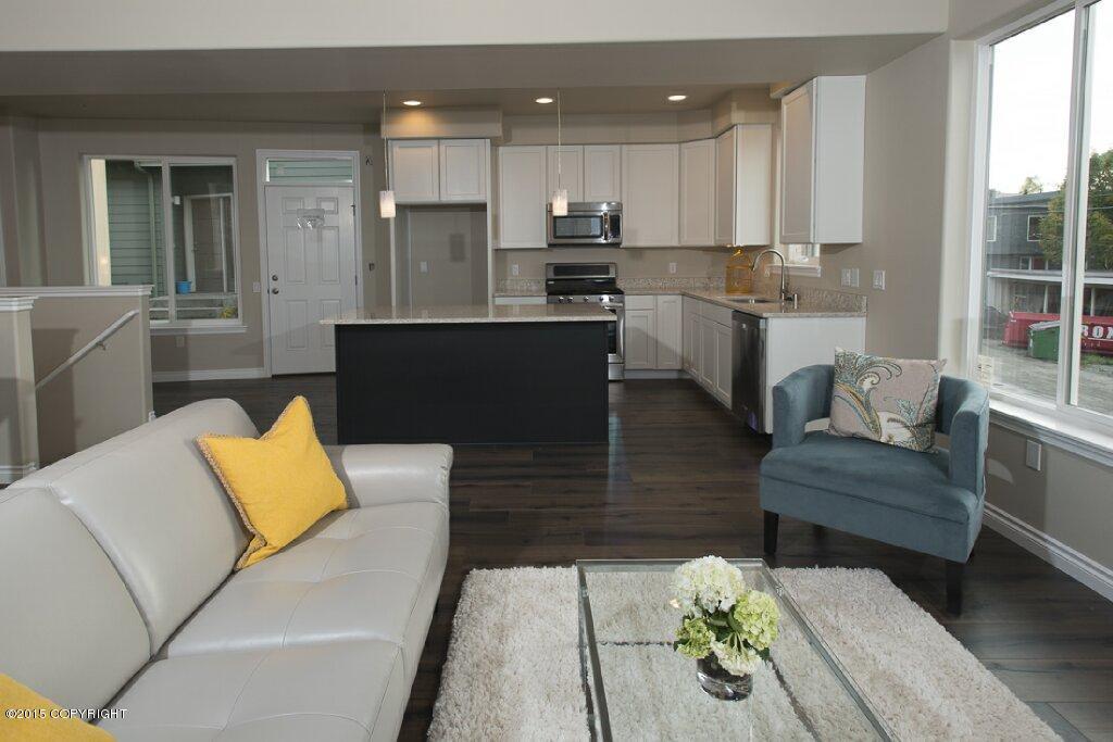 615 Pacific Place, Anchorage, AK 99501