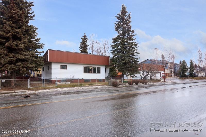 739 W 15th Avenue, Anchorage, AK 99501