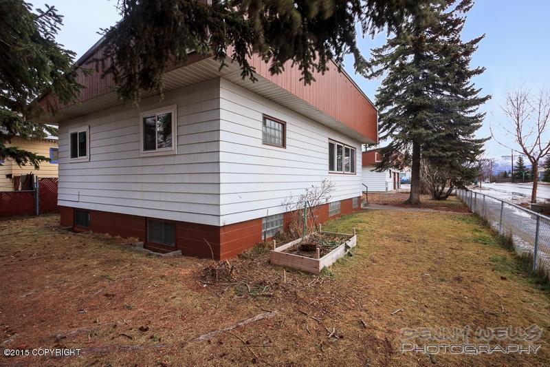 739 W 15th Avenue, Anchorage, AK 99501