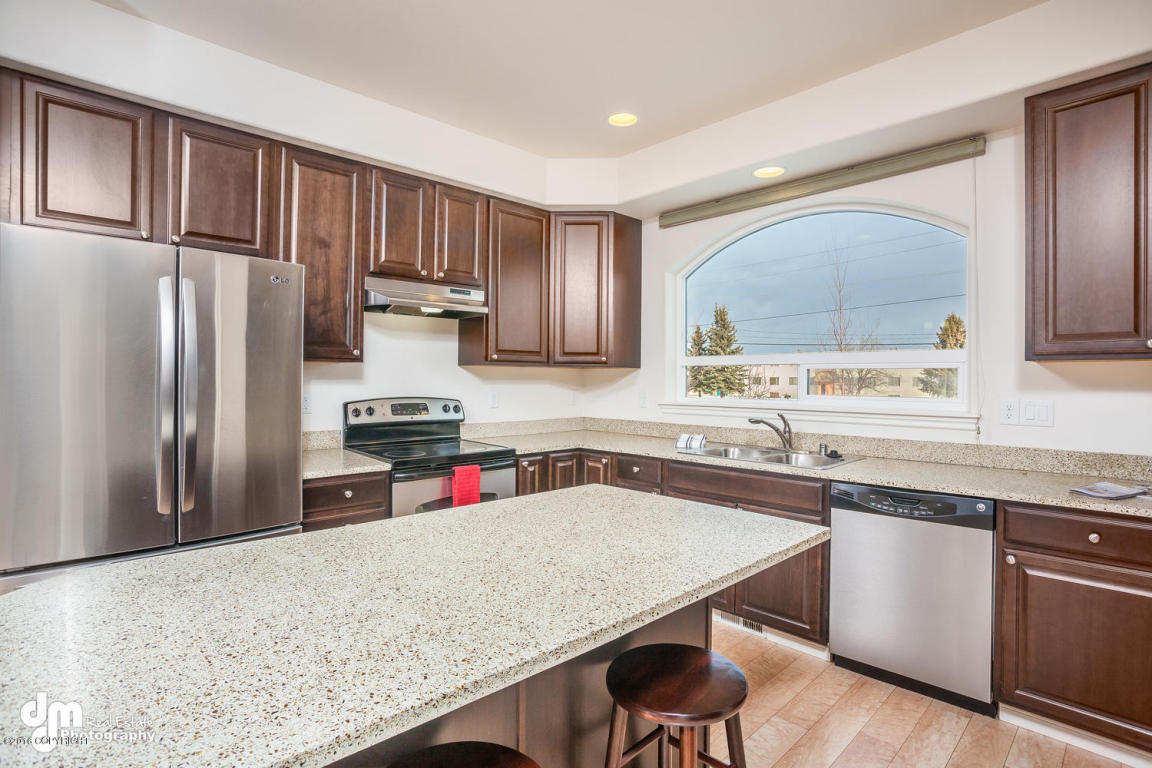 1431 Northbluff Drive, Anchorage, AK 99501