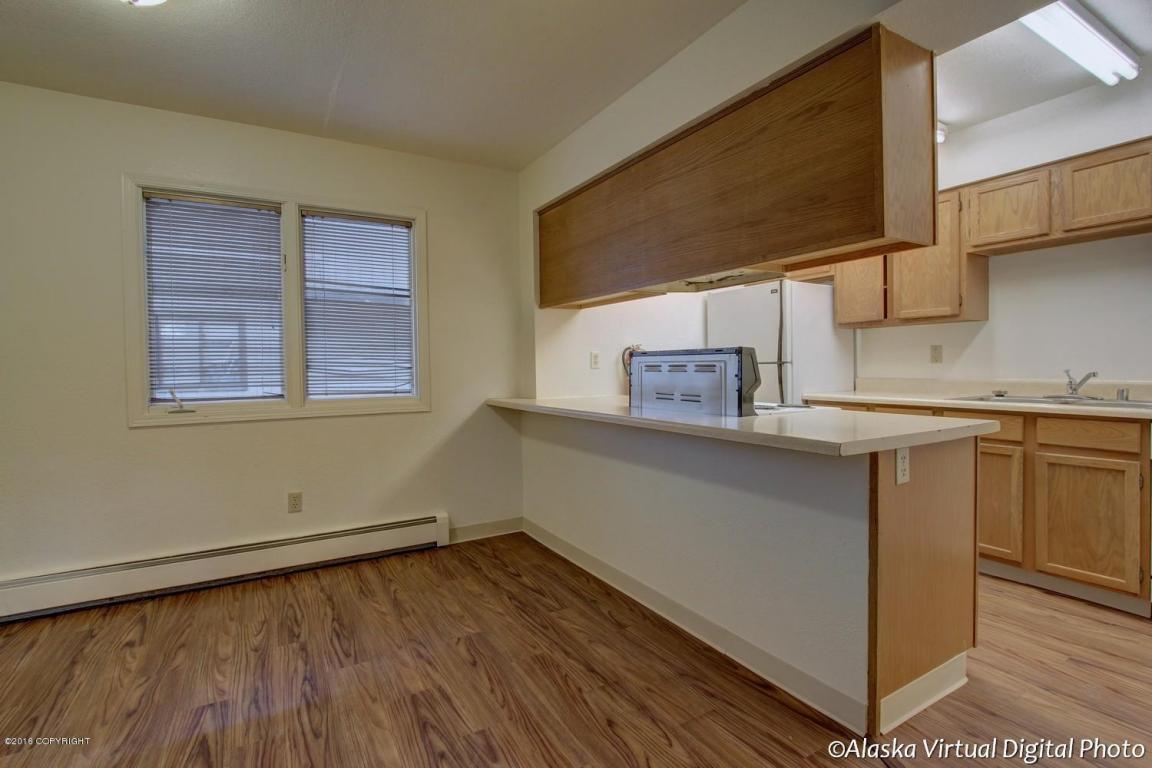 433 N Bunn Street, Anchorage, AK 99501
