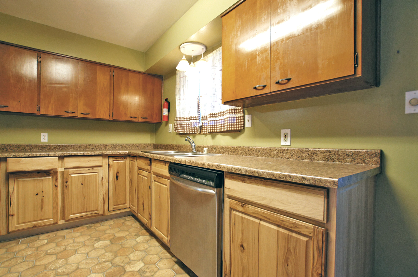 1305 Ingra Street, Anchorage, United States 99501