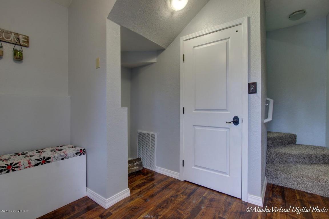 4451 Edinburgh Drive, Anchorage, AK 99502