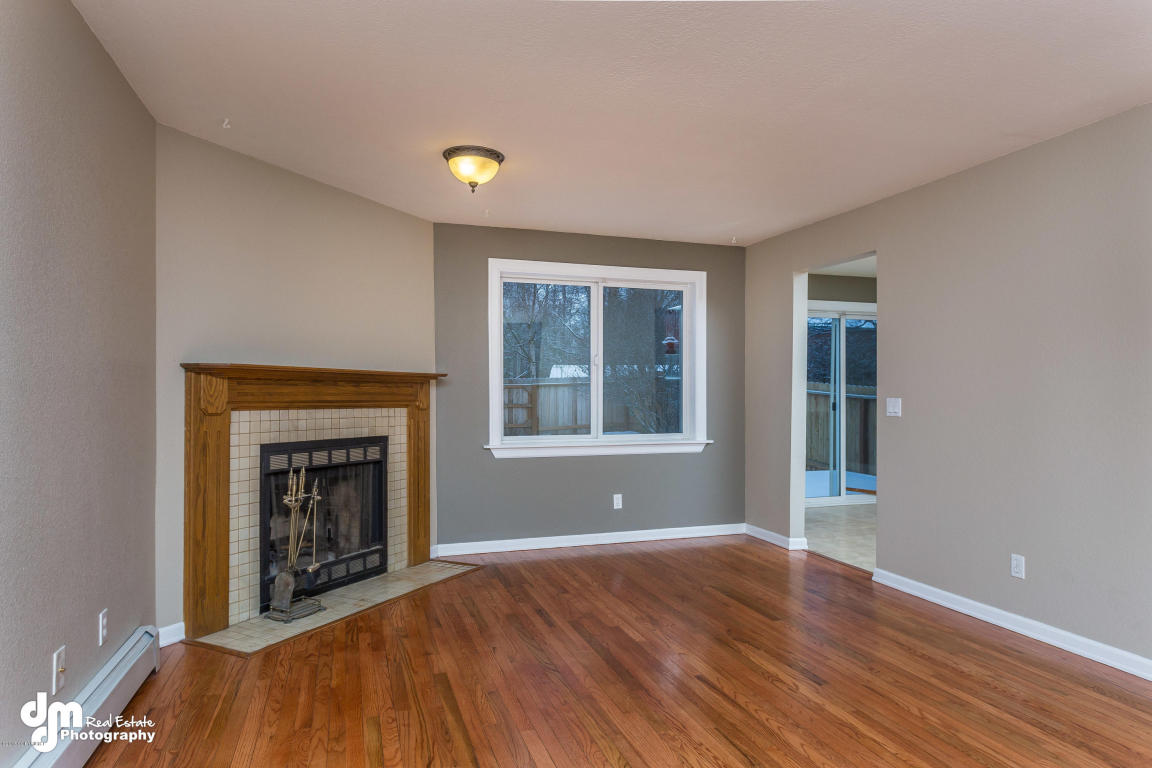 8054Country Woods Dr, Anchorage, United States 99502
