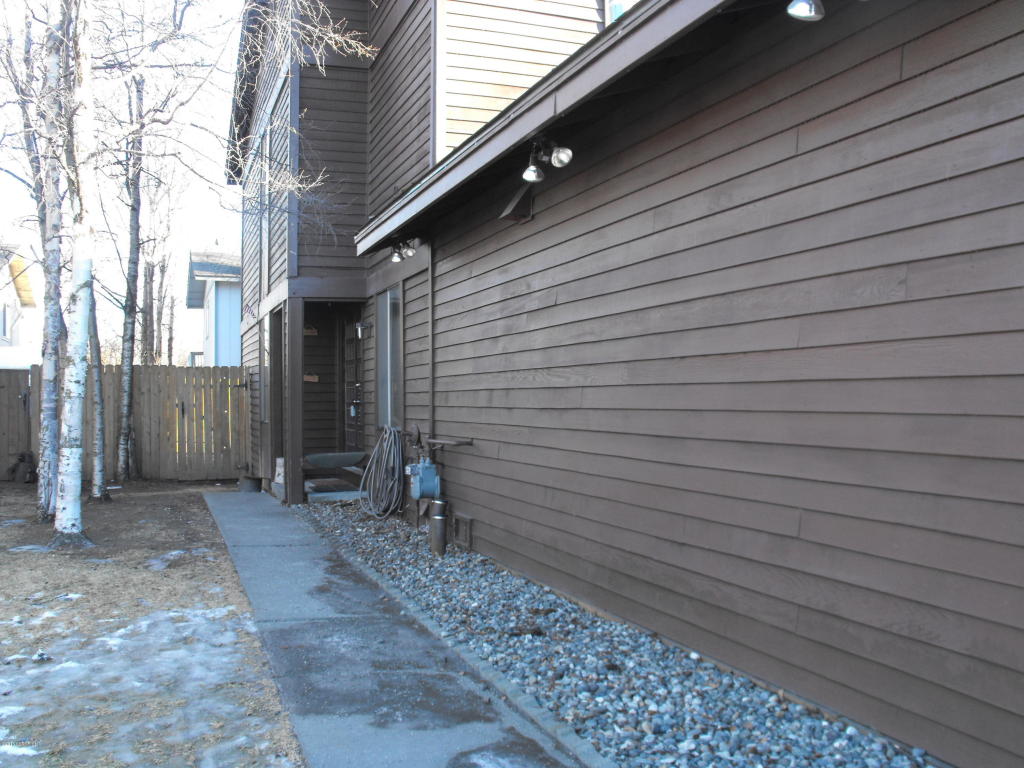 3670 Alamosa Drive, Anchorage, AK 99502