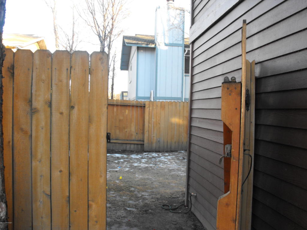 3670 Alamosa Drive, Anchorage, AK 99502