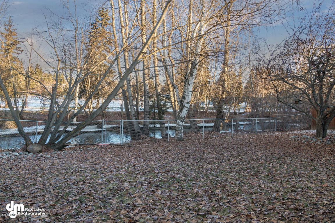 647 W 18th Avenue, Anchorage, AK 99503