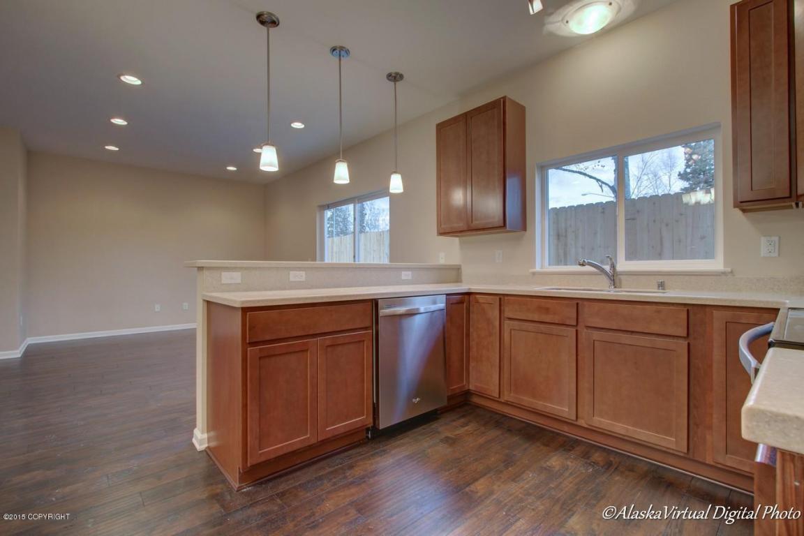 8113 Sockeye Loop, Anchorage, AK 99503