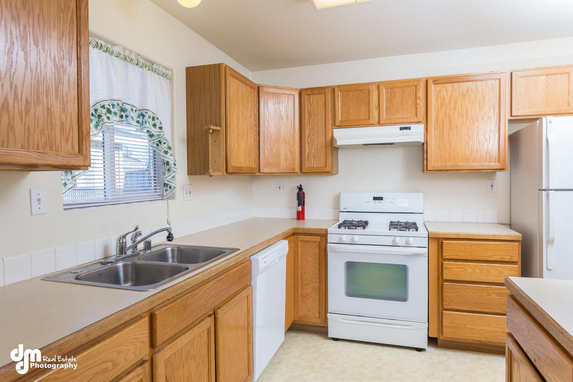 3807Cope St, Anchorage, United States 99503