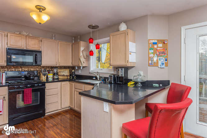 400 Peppertree Loop, Anchorage, AK 99504