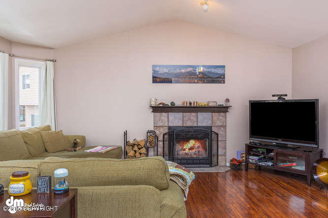 400 Peppertree Loop, Anchorage, AK 99504