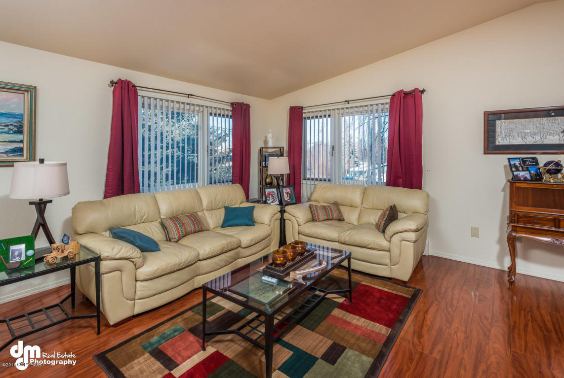 6830 E 3rd Avenue, Anchorage, AK 99504