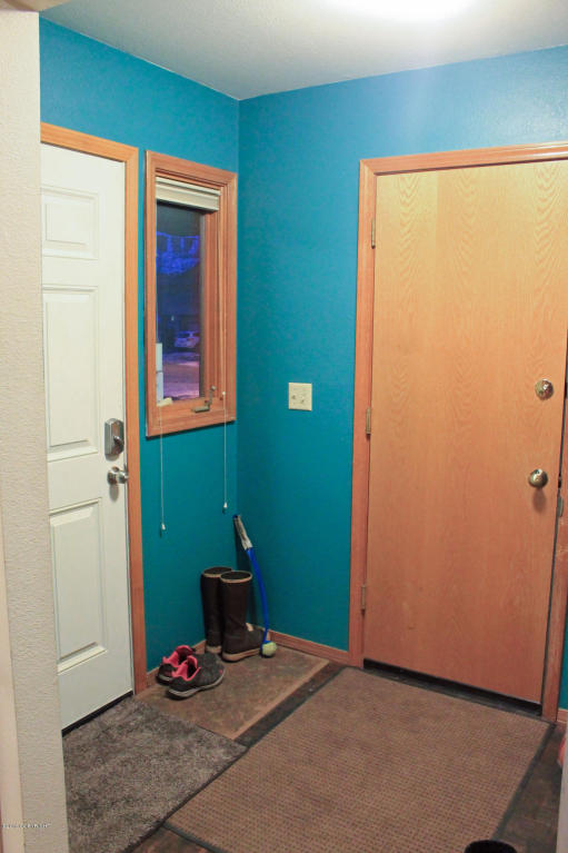5800Jordan Cir, Anchorage, United States 99504