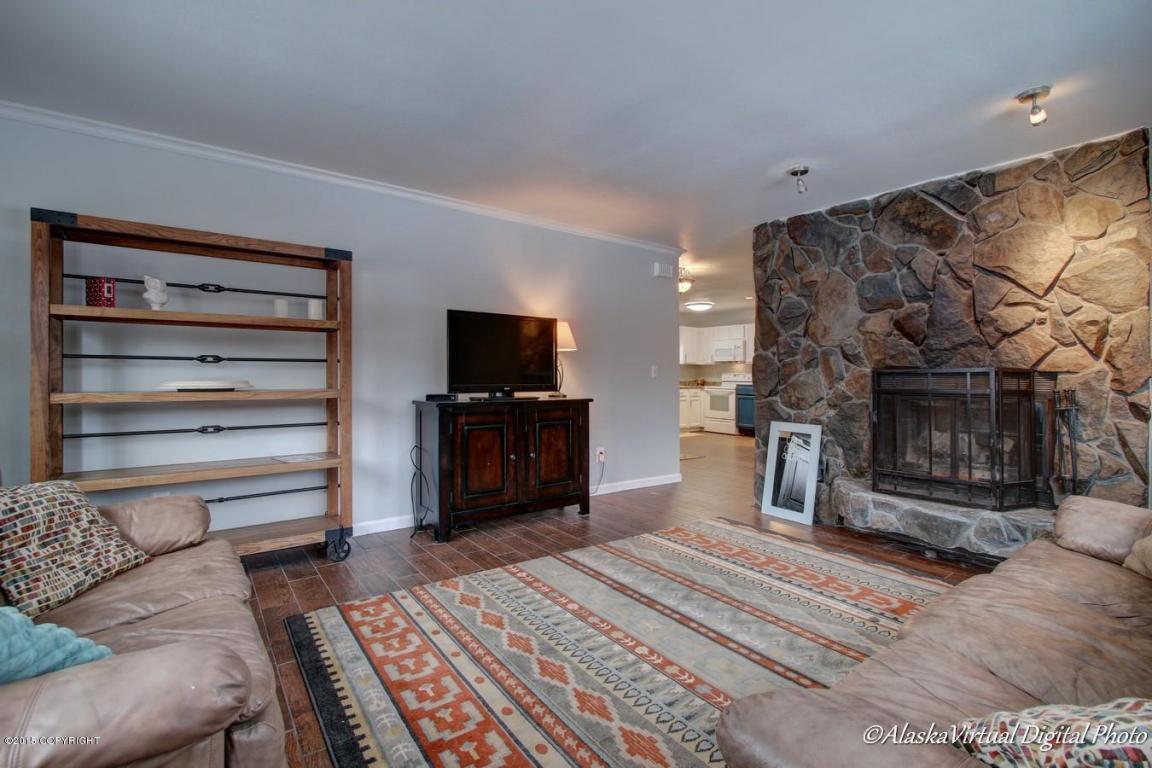 1951 E View Drive, Anchorage, AK 99504