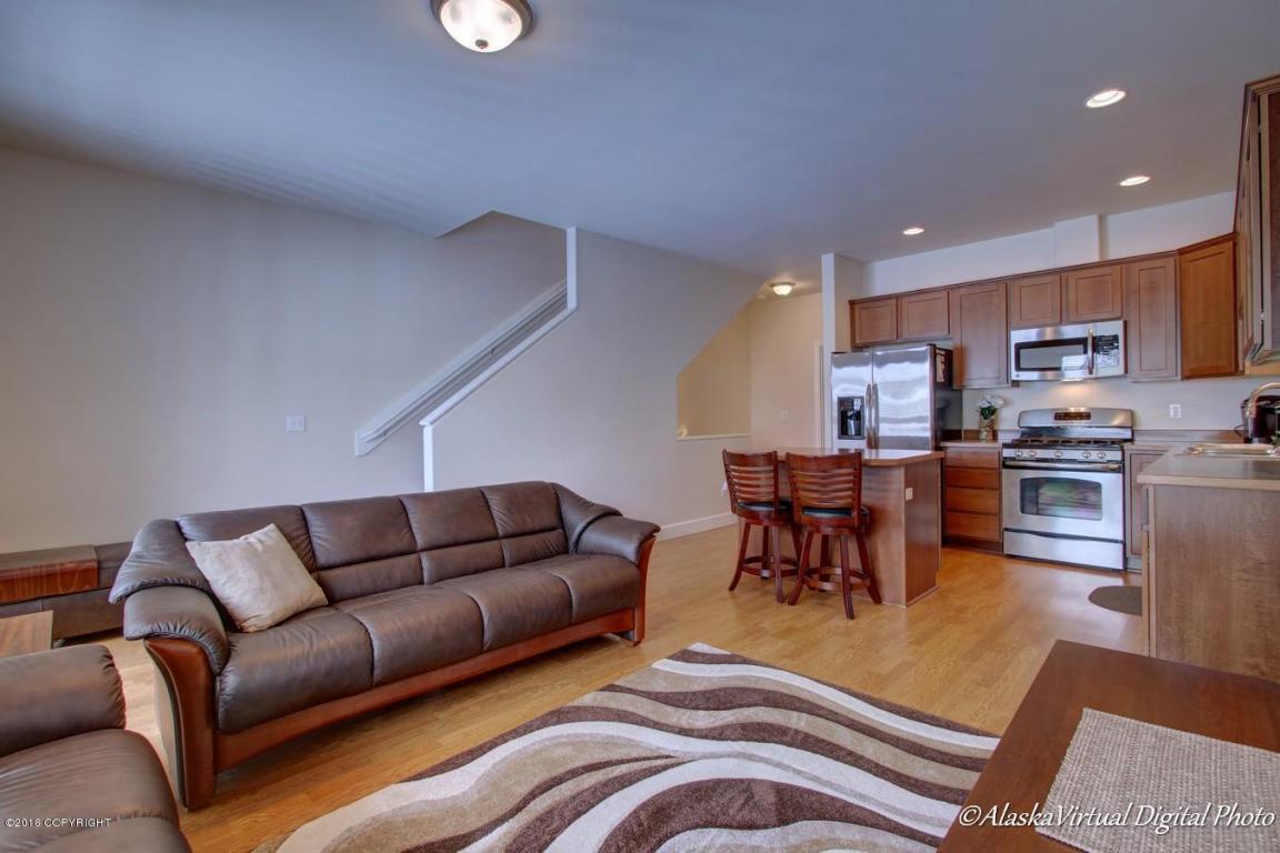 215 Glenn Abbey Place, Anchorage, AK 99504