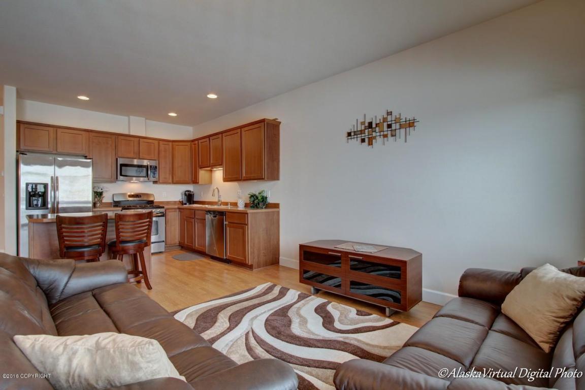 215 Glenn Abbey Place, Anchorage, AK 99504