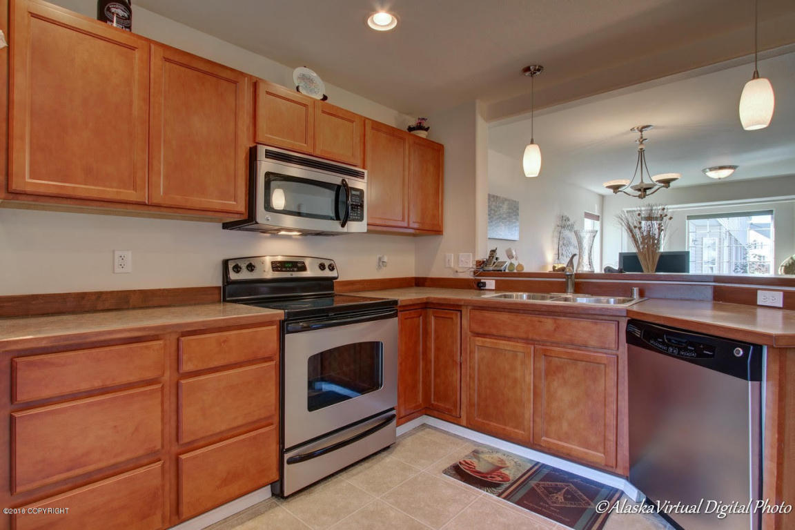 6569 Kara Sue Loop, Anchorage, AK 99504
