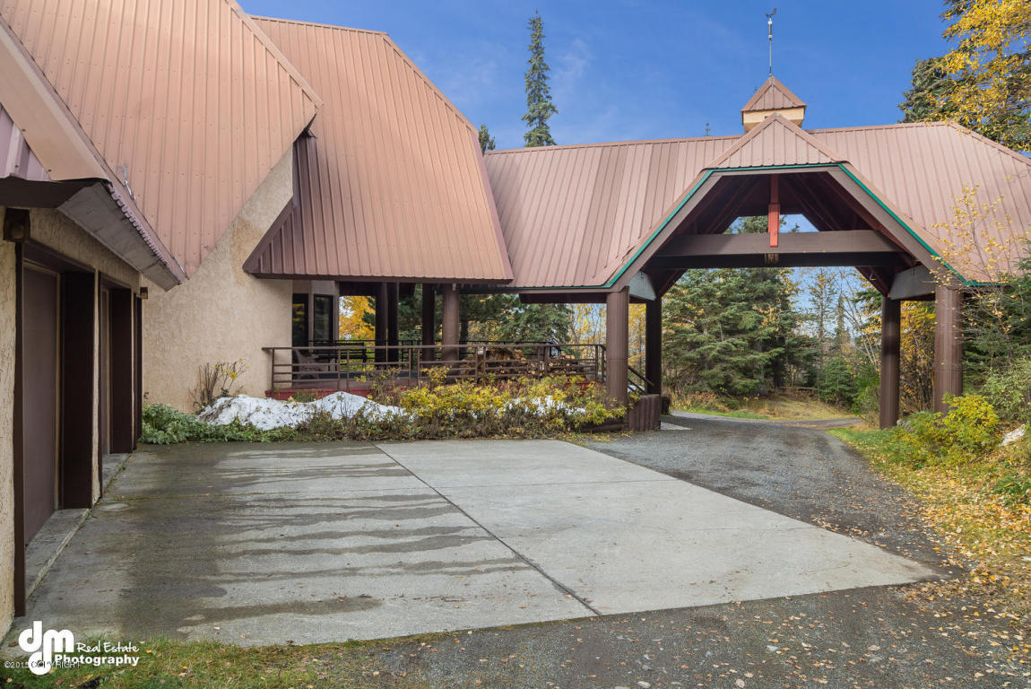 9921 Nearpoint Drive, Anchorage, AK 99507