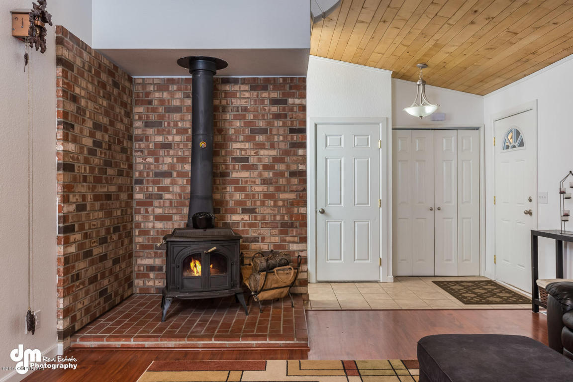 5025 E 98th Avenue, Anchorage, AK 99507