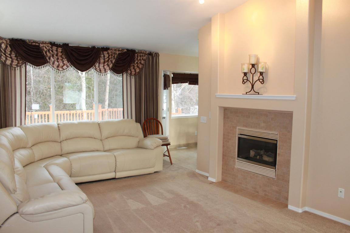 8615 Spruce Brook Street, Anchorage, AK 99507