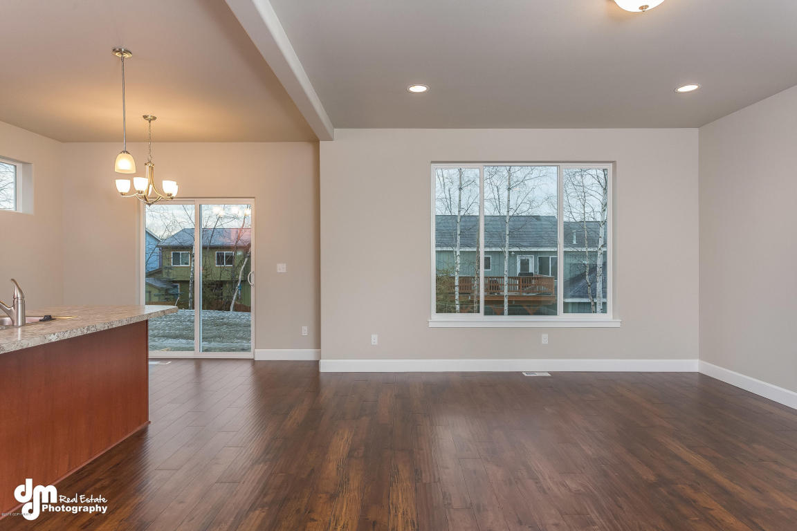 8090 GrayHawk Circle, Anchorage, AK 99507
