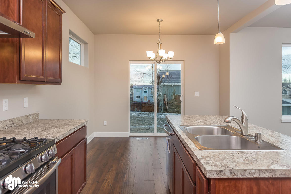 8090 GrayHawk Circle, Anchorage, AK 99507