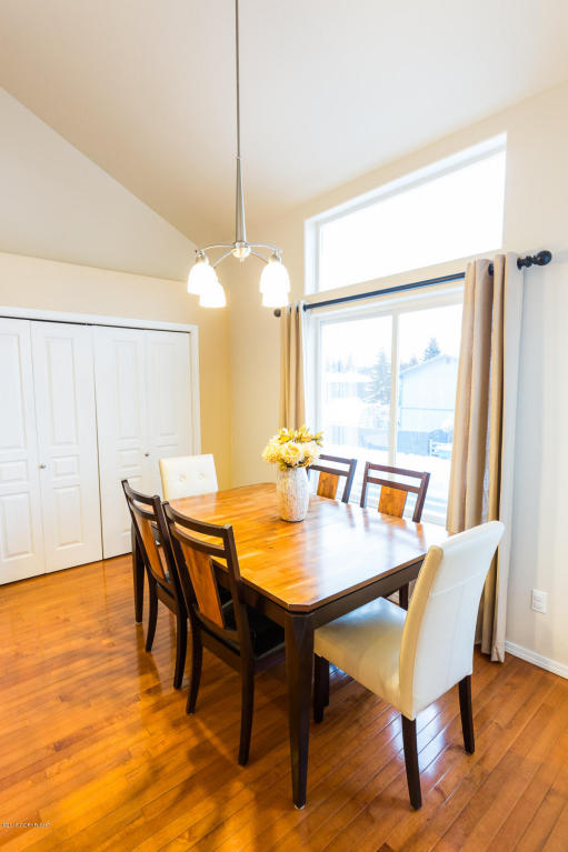 3042 Cheyenne Court, Anchorage, AK 99507