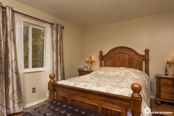 7925 Ladasa Place, Anchorage, AK 99507