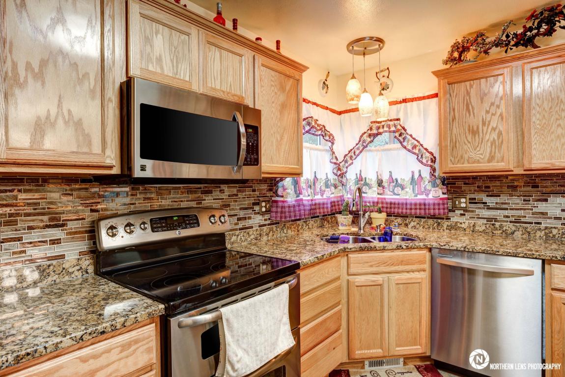 7925 Ladasa Place, Anchorage, AK 99507