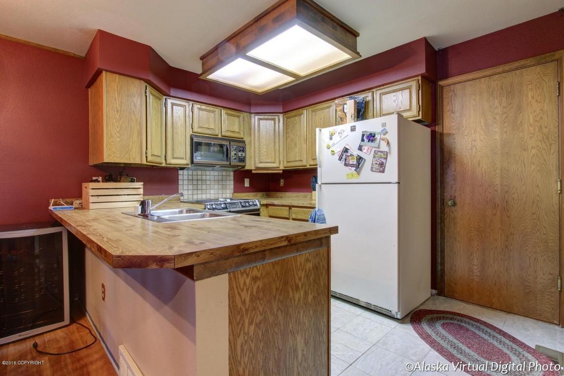7009 Meadow Street, Anchorage, AK 99507