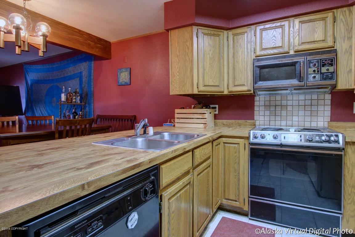 7009 Meadow Street, Anchorage, AK 99507