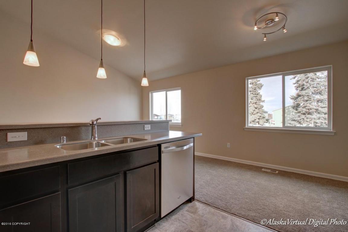 8125 Sockey Loop, Anchorage, AK 99507