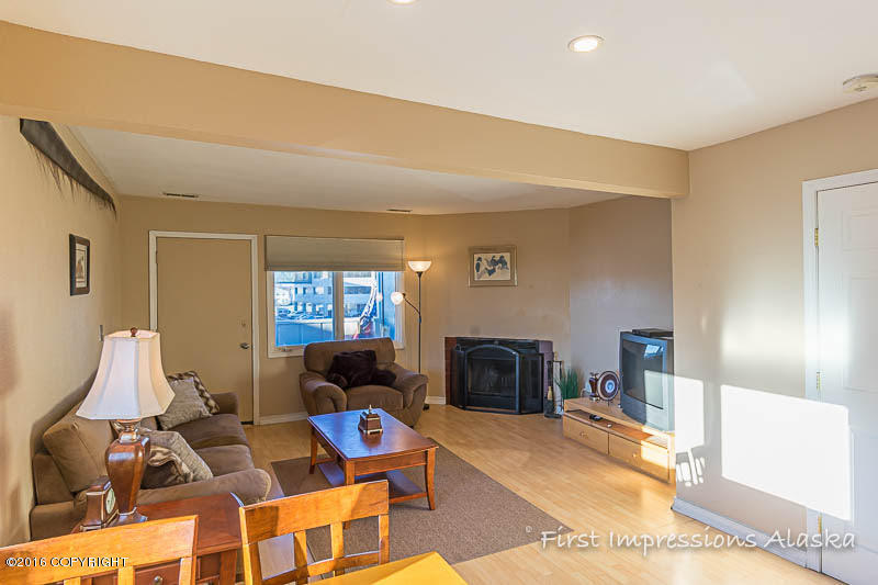 4027 E 20th Avenue, Anchorage, AK 99508