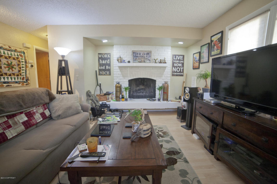 4838 Bryn Mawr Court, Anchorage, AK 99508