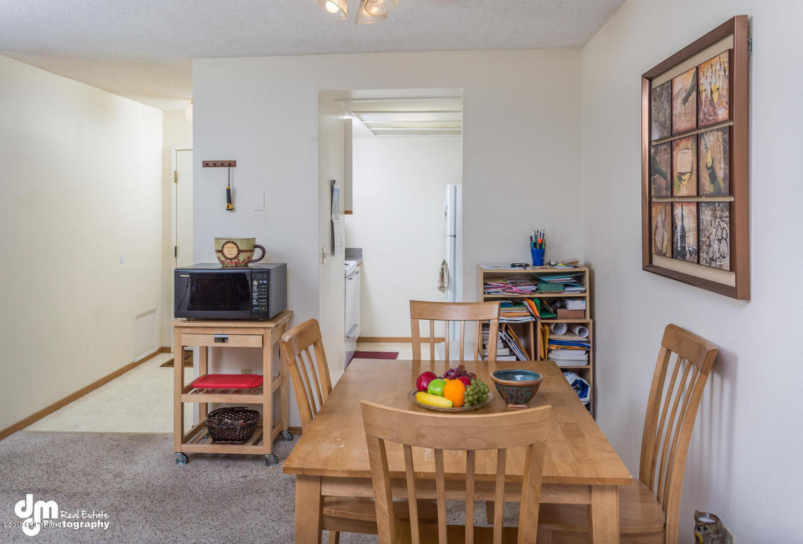 4640Reka Dr, Anchorage, United States 99508