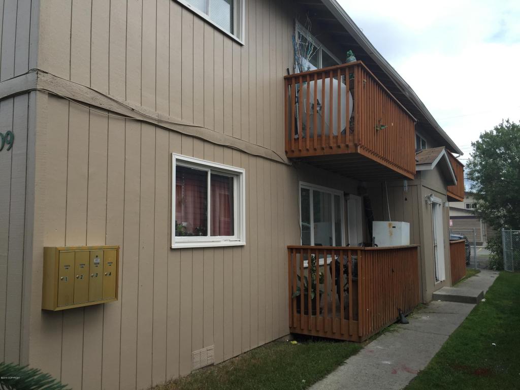 609 Irwin Street, Anchorage, AK 99508