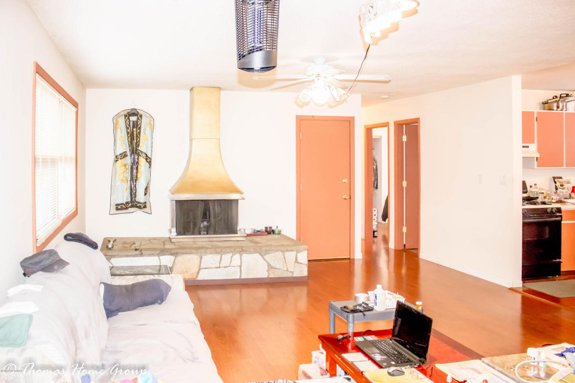 4210 Grape Place, Anchorage, AK 99508