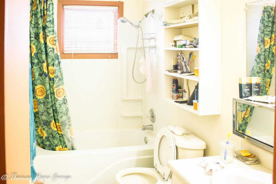 4210 Grape Place, Anchorage, AK 99508