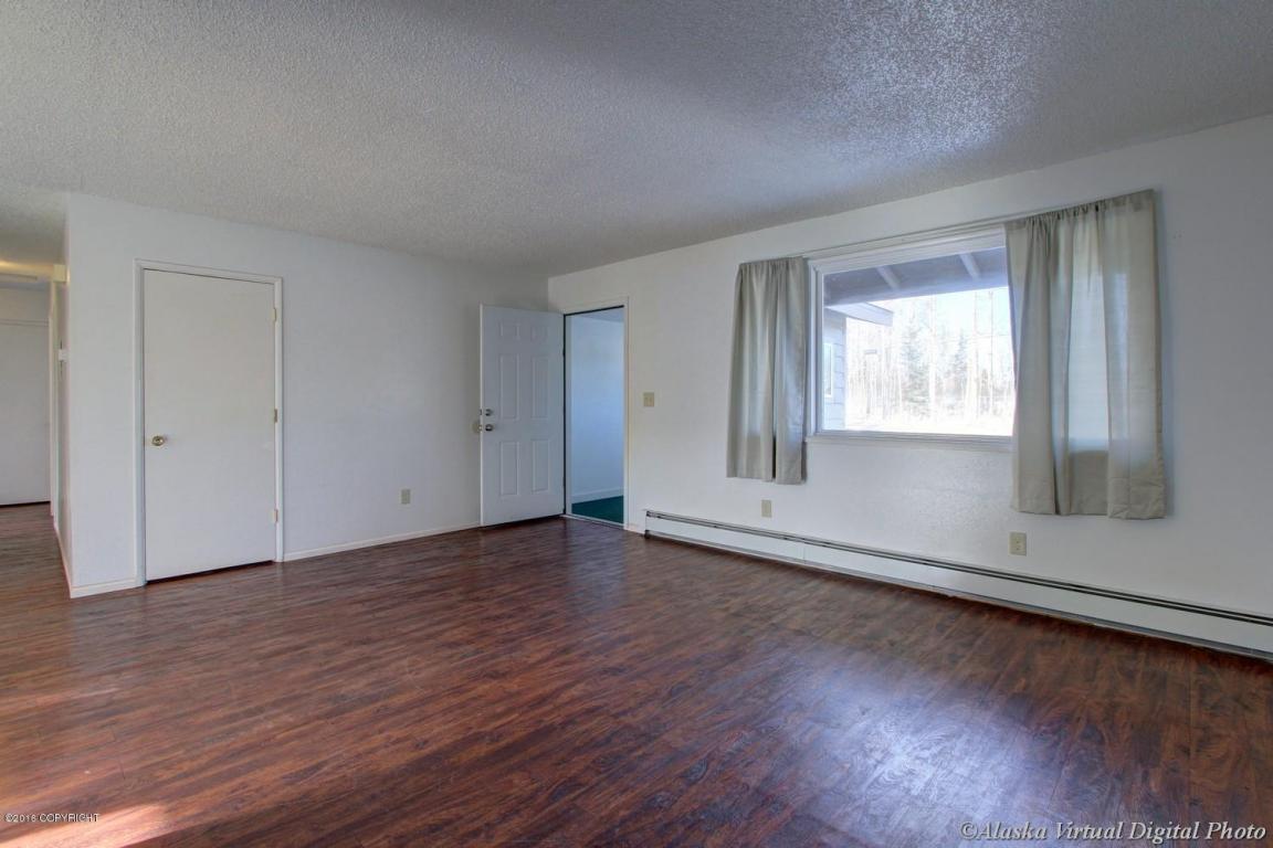 4230 McPhee Avenue, Anchorage, AK 99508