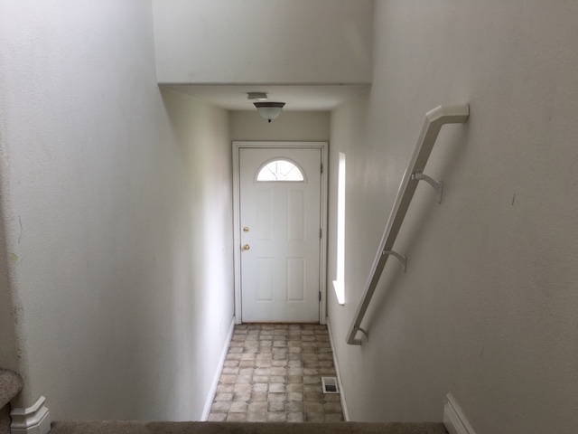 2400 Cloverwood Loop Unit 21Anchorage, AK, 99508Anchorage County