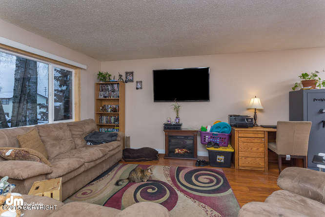 801 N Bragaw Street, Anchorage, AK 99508