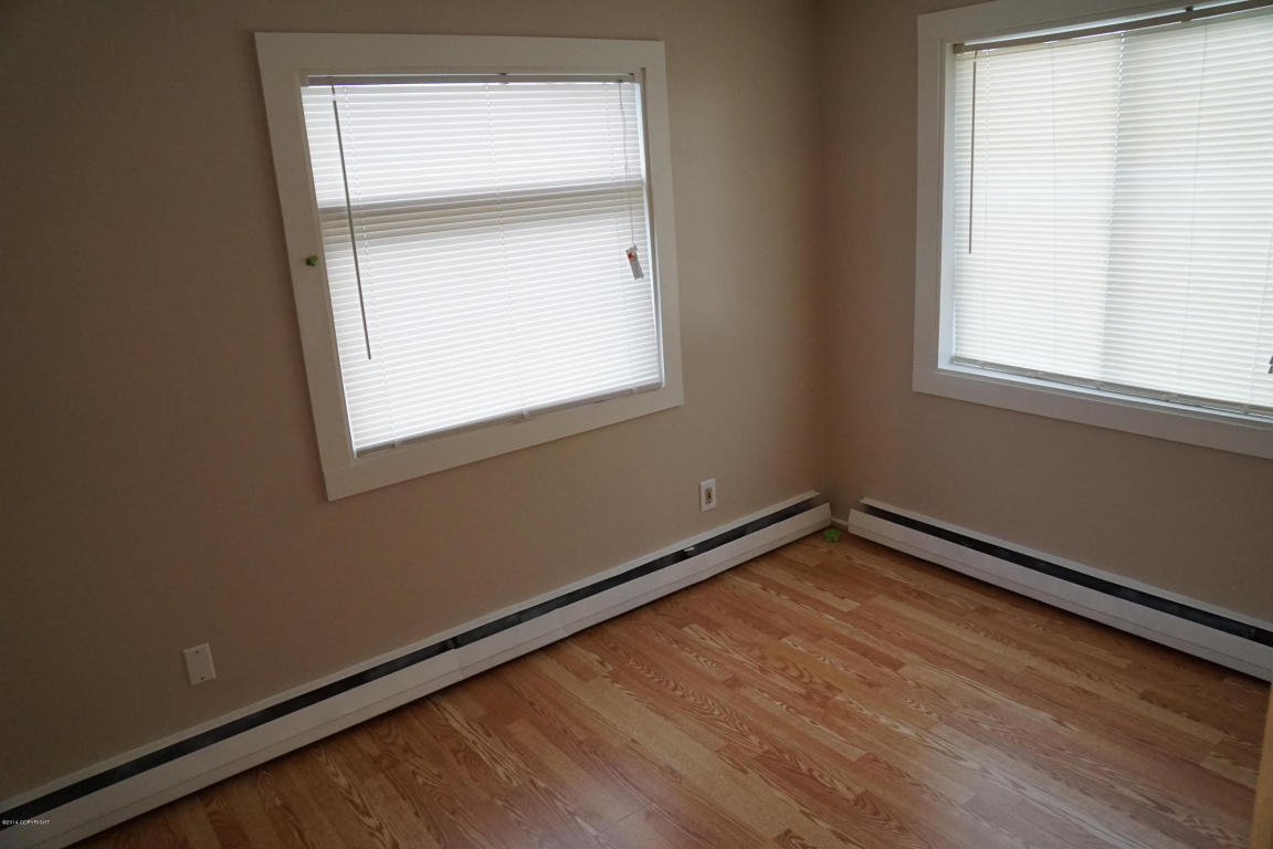 241 N Flower Street, Anchorage, AK 99508