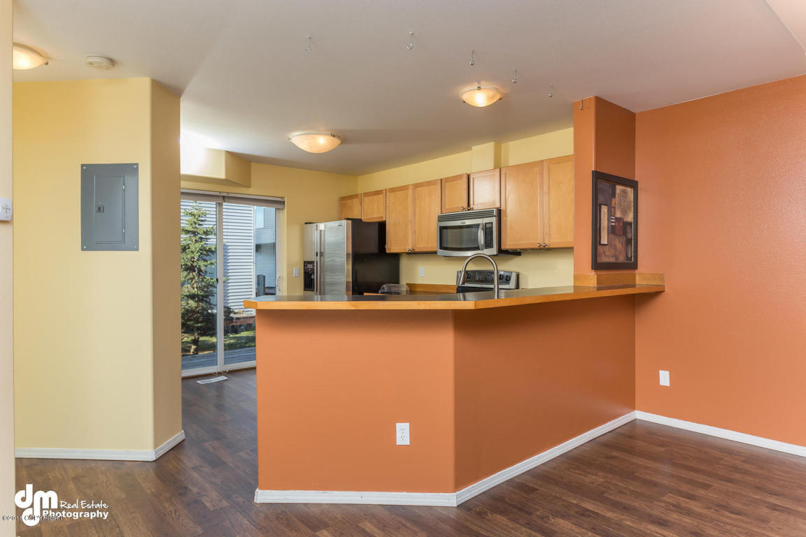 1950 Bragaw Square Place, Anchorage, AK 99508