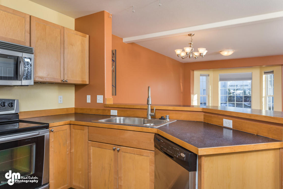 1950 Bragaw Square Place, Anchorage, AK 99508
