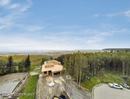 L17 B1A Easter Island Circle, Anchorage, AK 99515