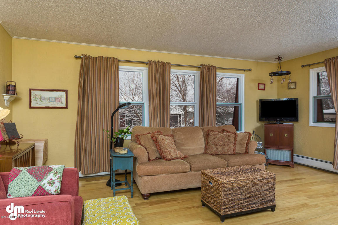 3621 Amber Bay Loop, Anchorage, AK 99515