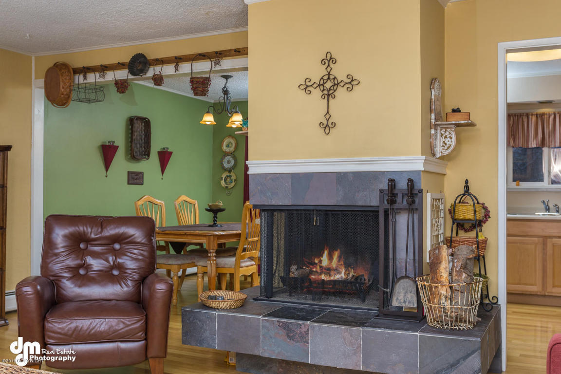 3621 Amber Bay Loop, Anchorage, AK 99515